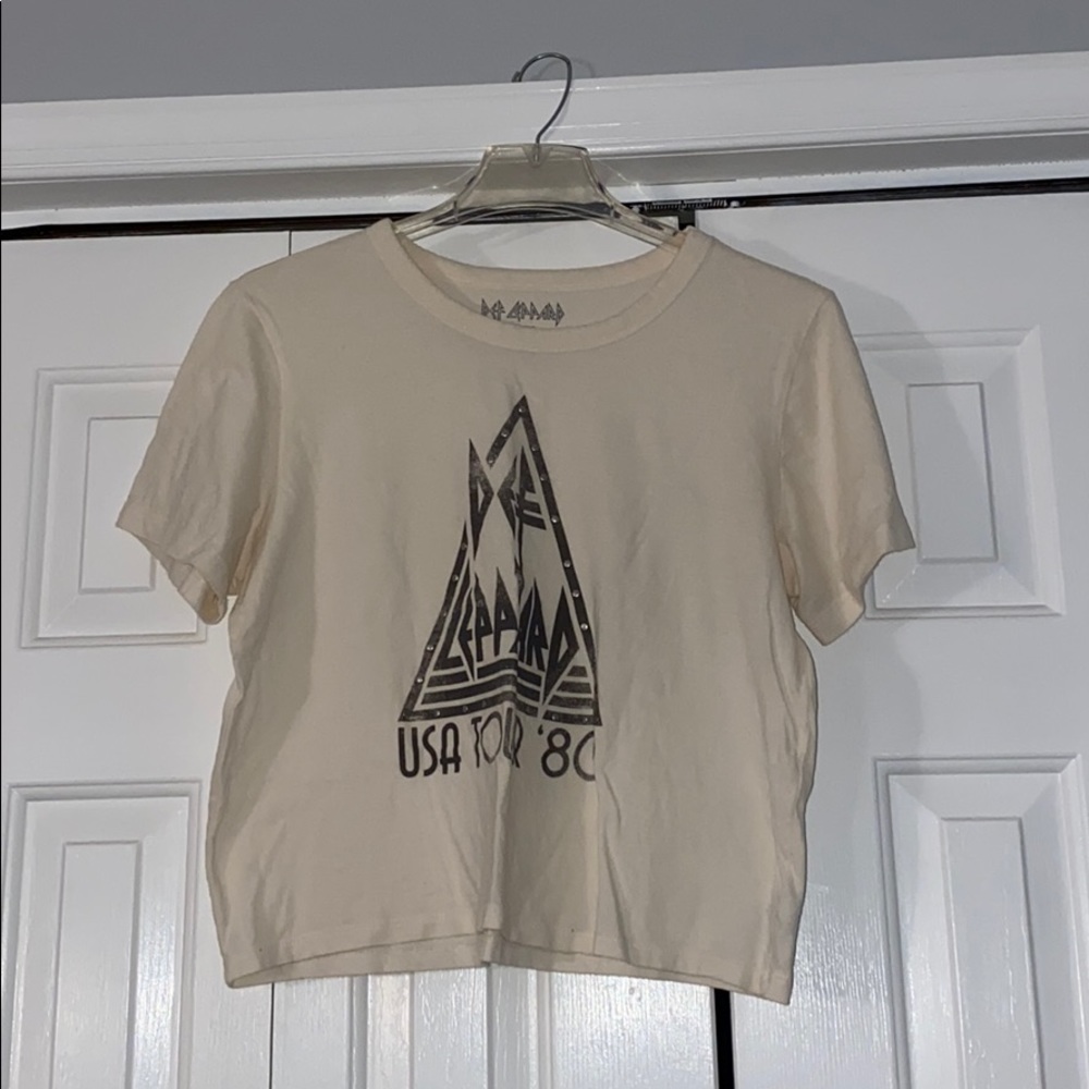 Def Leopard Cropped T-Shirt from American Eagle